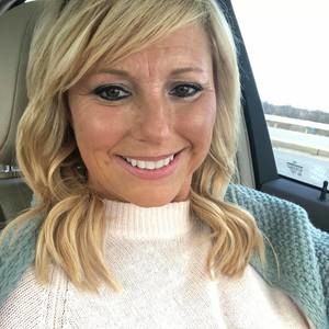 Meet your Posher, Lynoda